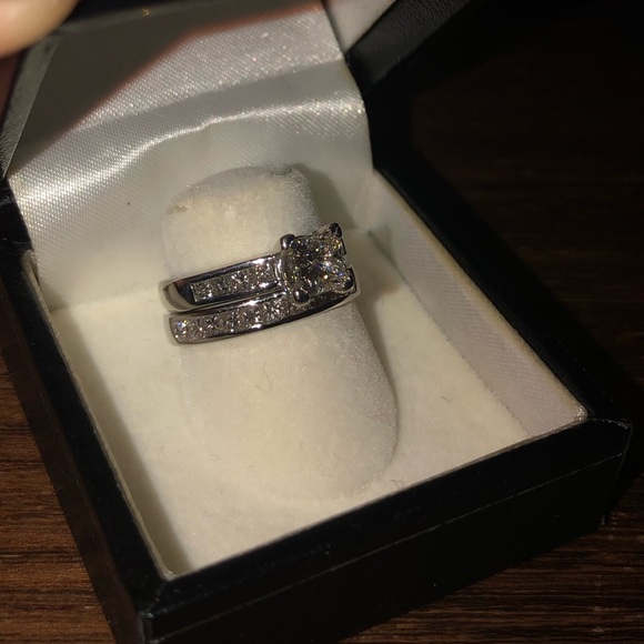 Diamond Engagement and Wedding Rings GIA Certified - Picture 6 of 8